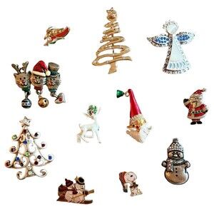 Christmas Brooches/Pins Vintage Jewelry Some Signed KC, Gerry's, TC, AJMC